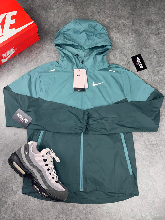 Teal 2 Tone Nike uv windrunner