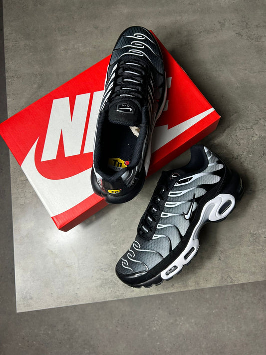 Nike air max plus tn black/smoke grey